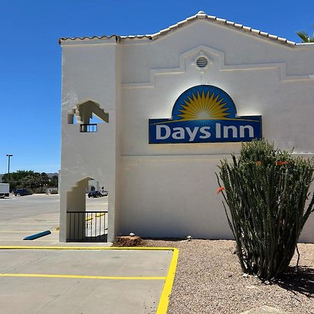 Days Inn By Wyndham Kingman West Dış mekan fotoğraf