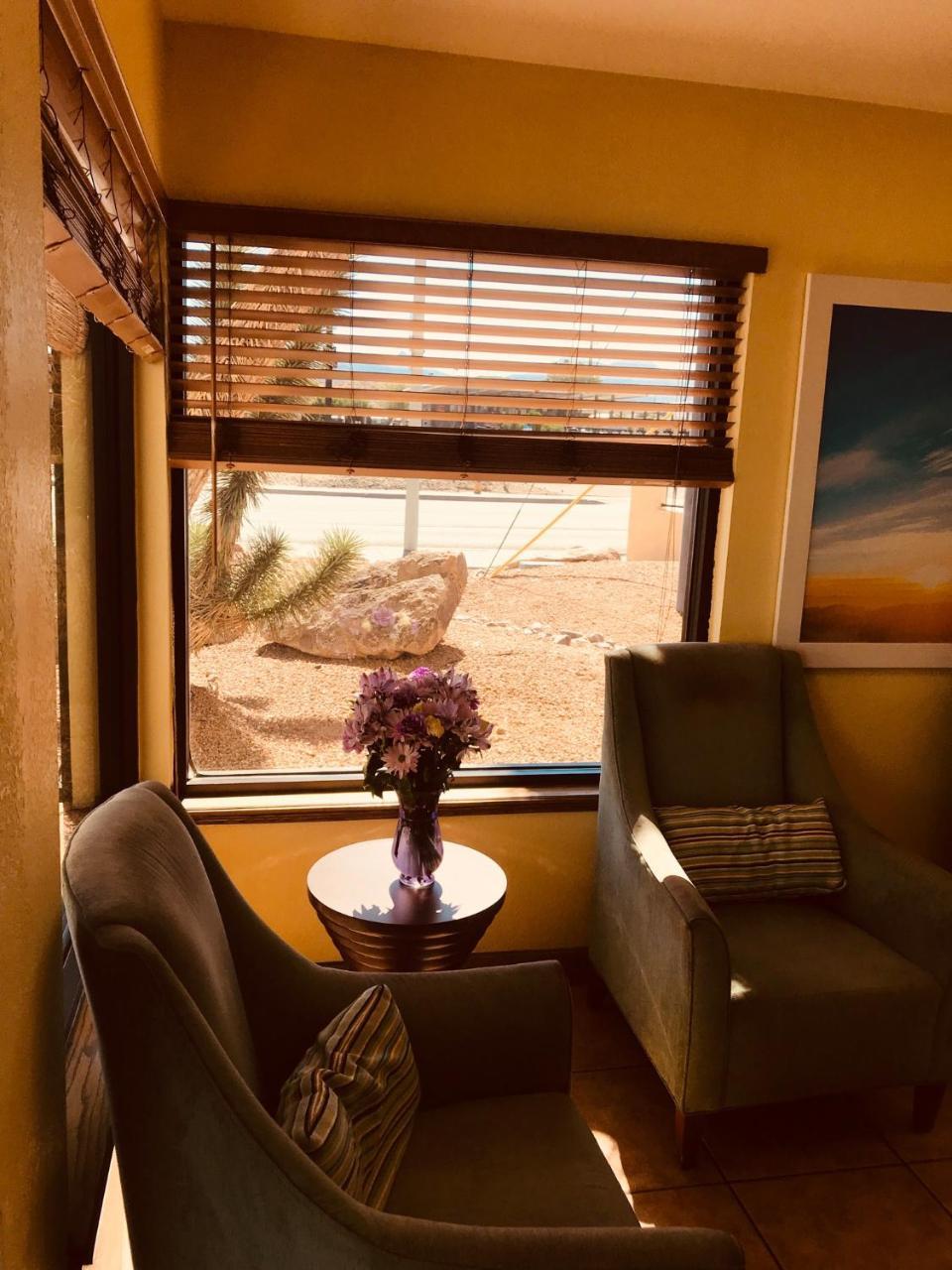 Days Inn By Wyndham Kingman West Dış mekan fotoğraf
